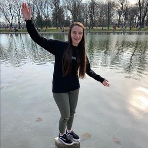 Meet your Posher, Meagan